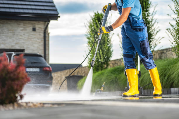 Best Gas Station Cleaning  in Warrington, FL